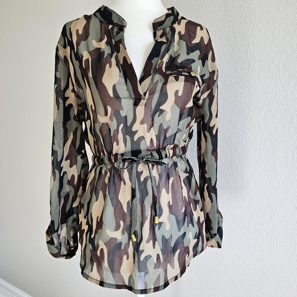 Kaktus Camo High Low Sheer Top